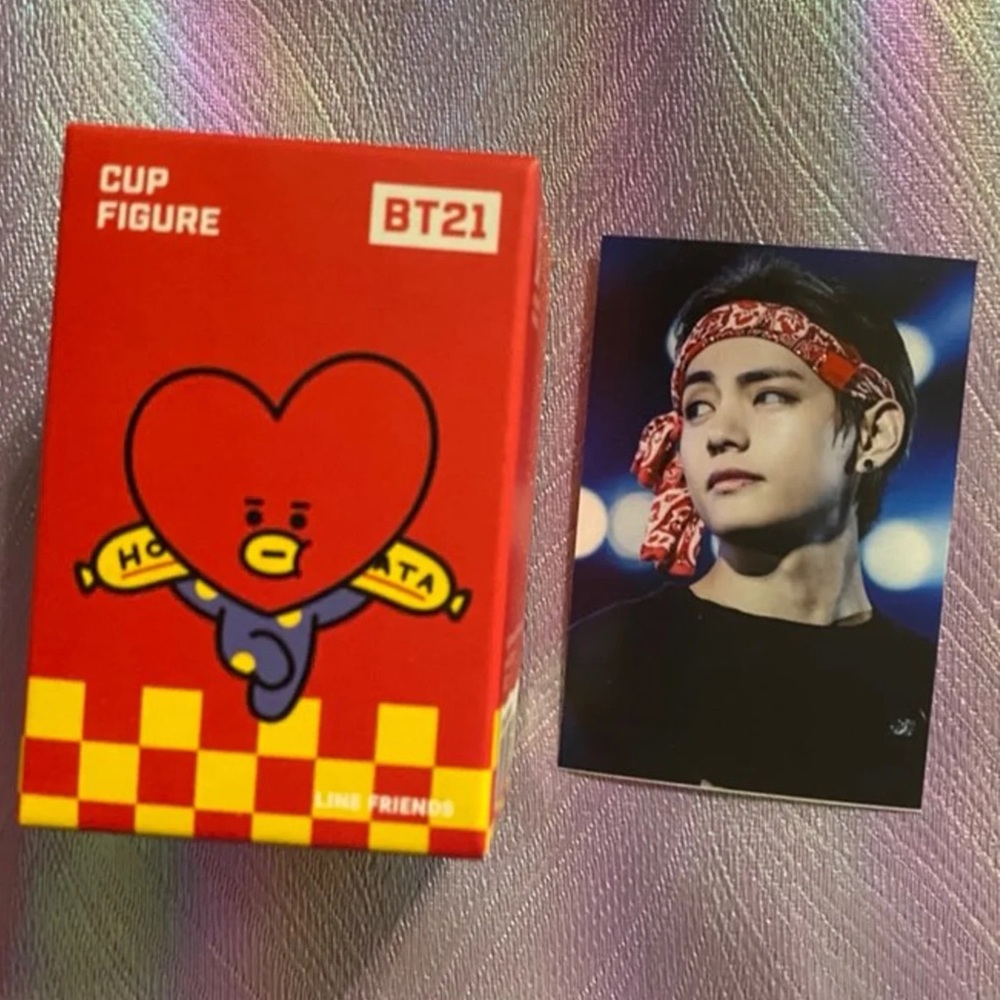 🆕BTS BT21 TATA CUP FIGURE